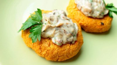 Морковные котлеты с манкой в панировке