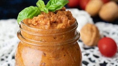 Паштет из консервированной фасоли с орехами