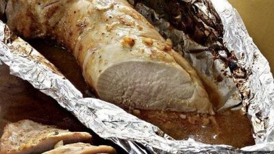 Свиная вырезка с чесноком в соевом соусе