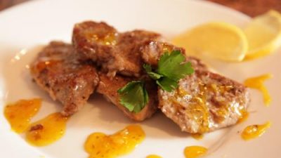 Свиные медальоны в апельсиновой карамели