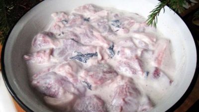 Кефирный маринад с тимьяном для шашлыка