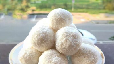 Творожно-ореховые шарики в кокосовой стружке