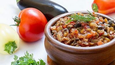 Венгерское соте из баклажанов с бараньим фаршем