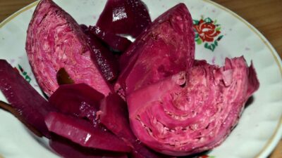 Маринад для капусты со свеклой и морковью