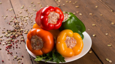 Классические перцы с фаршем и рисом