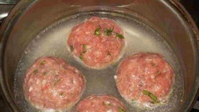 Кнели из говядины с яичным белком