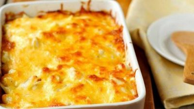 Запеканка из картофеля и бекона с сыром