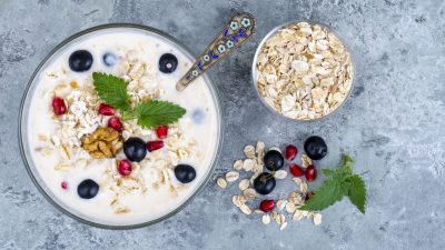 Медовая гранола с сухофруктами и орехами