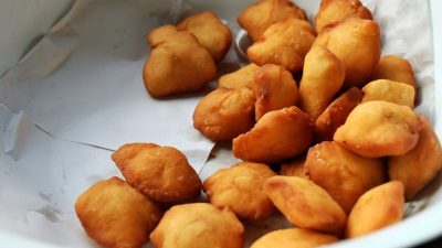 Банановые пончики с крахмалом