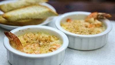 Креветки в пикантном соусе в духовке