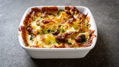 Куриная запеканка с брокколи в сливках