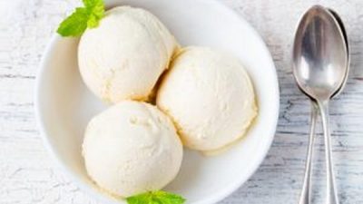 Домашнее ванильное мороженое со сливками