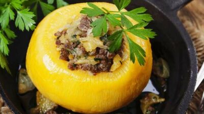 Лесные грибы в горшочках из репы