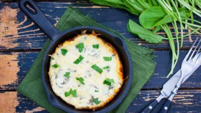 Омлет на молоке с щавелем