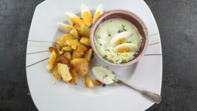 Соус со щавелем на сливках