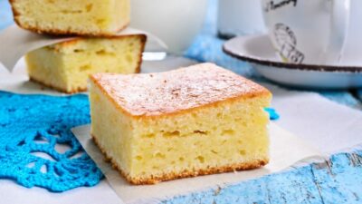 Кефирный манник с корицей в мультиварке
