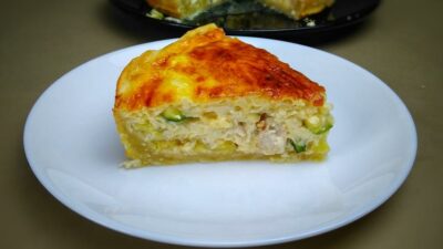 Пирог с куриным филе и цукини