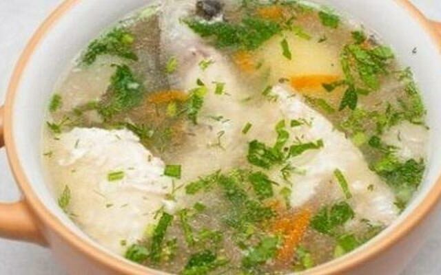 Рыбный суп из тилапии с картофелем