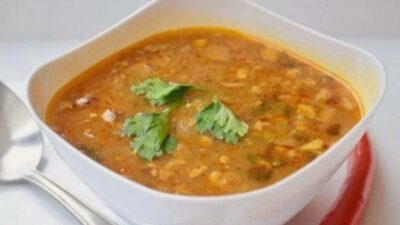 Харчо из говядины с томатами в мультиварке