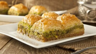 Восточная пахлава с грецкими орехами по-домашнему