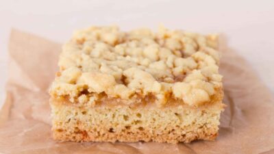 Песочный яблочный пирог с заварным кремом в духовке