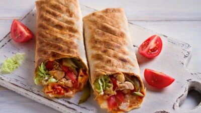 Шаурма со свининой и маринованным имбирем