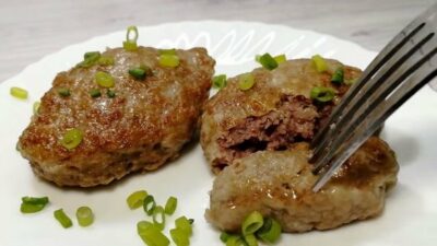 Диетические котлеты из куриных желудочков