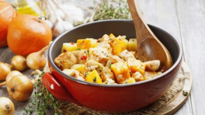 Курица с картошкой и болгарским перцем в мультиварке