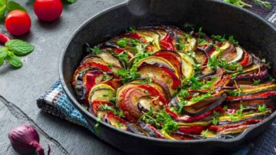 Рататуй с патиссонами и баклажанами