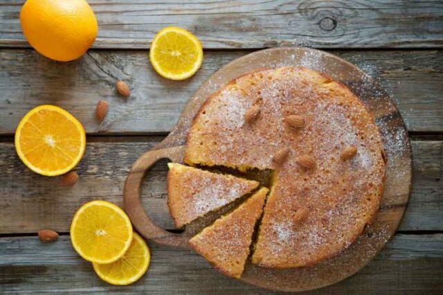 Апельсиново-ореховый пирог в духовке