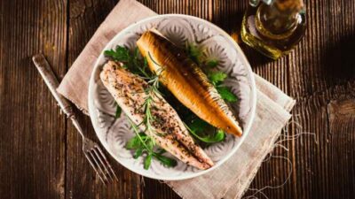 Домашняя копченая скумбрия с жидким дымом