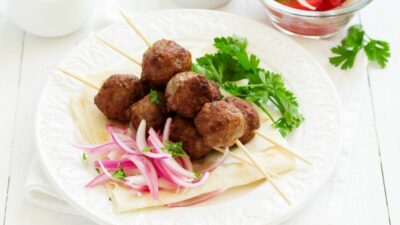 Маринованный лук с имбирем и перцем чили