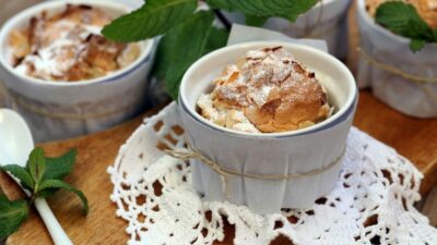 Нежное банановое суфле в горшочках