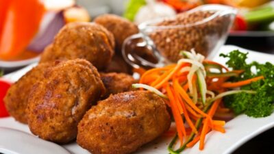Вегетарианские котлеты из гречки с грибами и зеленью