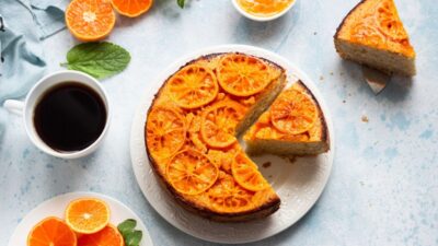 Мандариновый пирог-перевертыш с карамельной корочкой