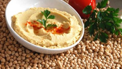 Хумус со сладким перцем и чесноком
