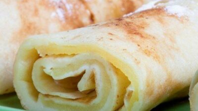 Вкусные блины на молоке с яблочным припеком