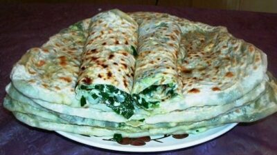 Афарар с зеленью и сыром