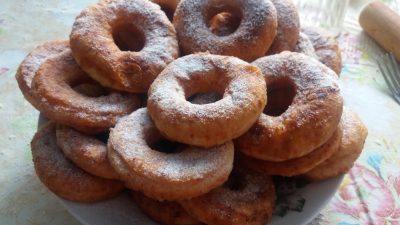 Нежные творожные пончики