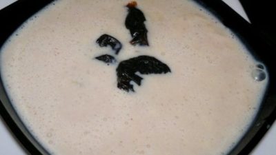 Куриный крем-суп со сметаной и черносливом