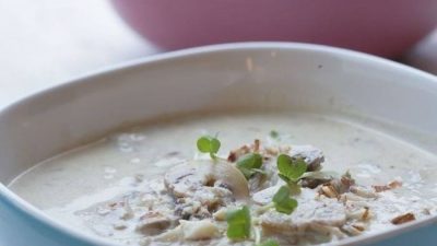 Крем-суп из белых грибов с мирпуа