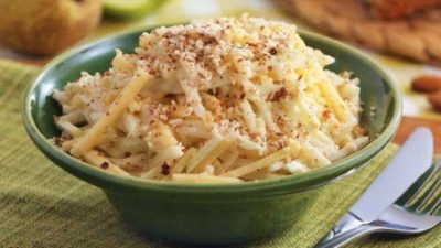 Сырный салатик с кириешками