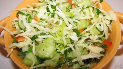 Салат с индейкой, болгарским перцем и сельдереем