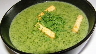 Сливочный крем-суп со свежим шпинатом