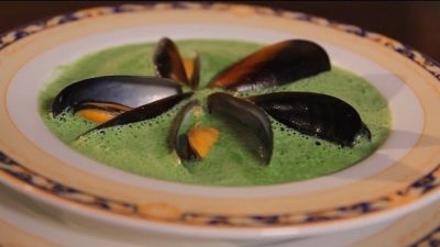 Шпинатный крем-суп с мидиями