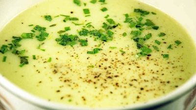 Крем-суп из молодых кабачков со сливками
