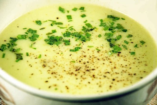 Крем-суп из молодых кабачков со сливками