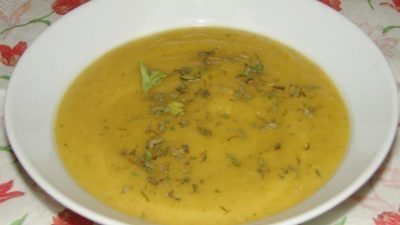 Крем-суп из кабачков с имбирем и кориандром