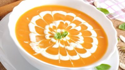 Овощной крем-суп из тыквы и кабачков