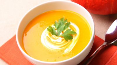 Элементарный тыквенный суп с мускатным орехом